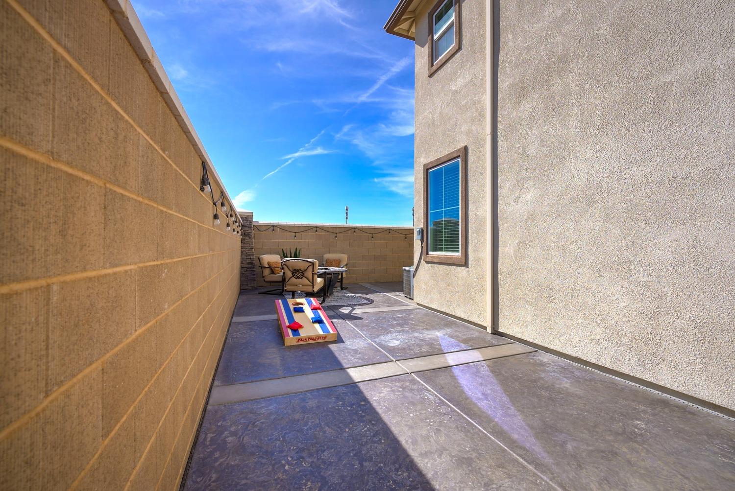 601 Lincolnshire Circle