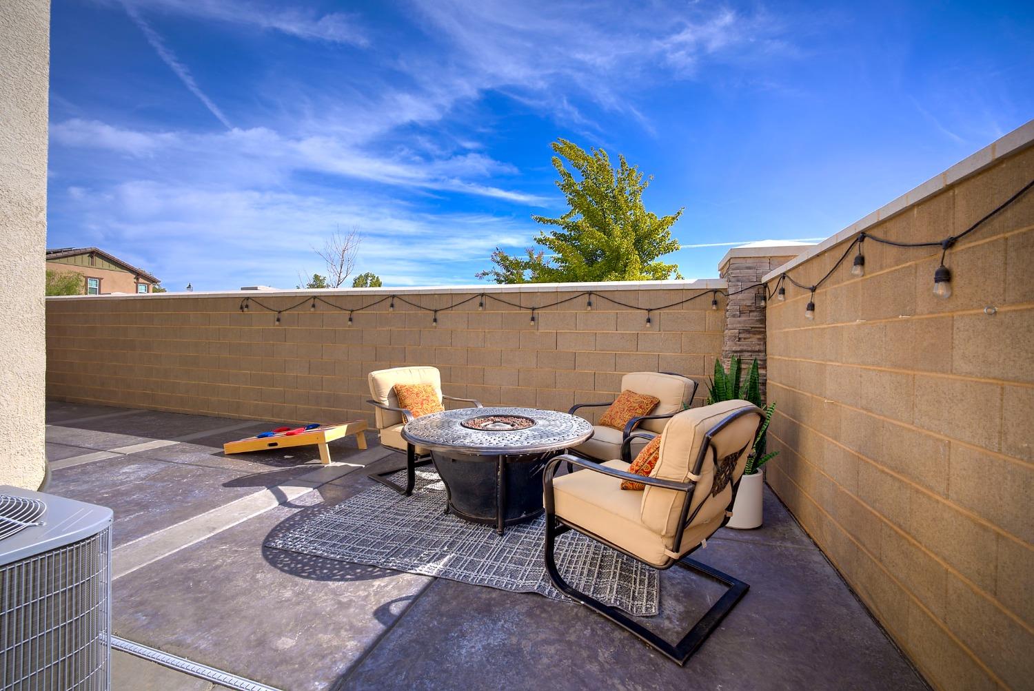 601 Lincolnshire Circle