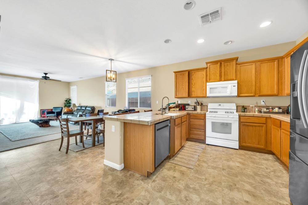 688 Linley Lane