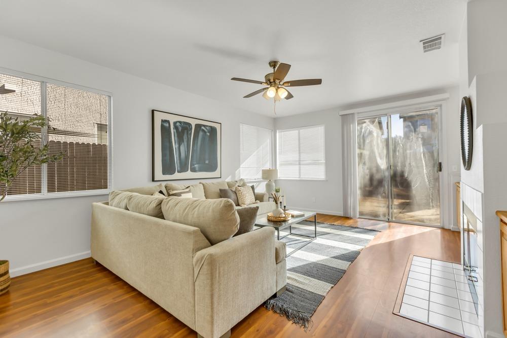 8893 Marketta Court