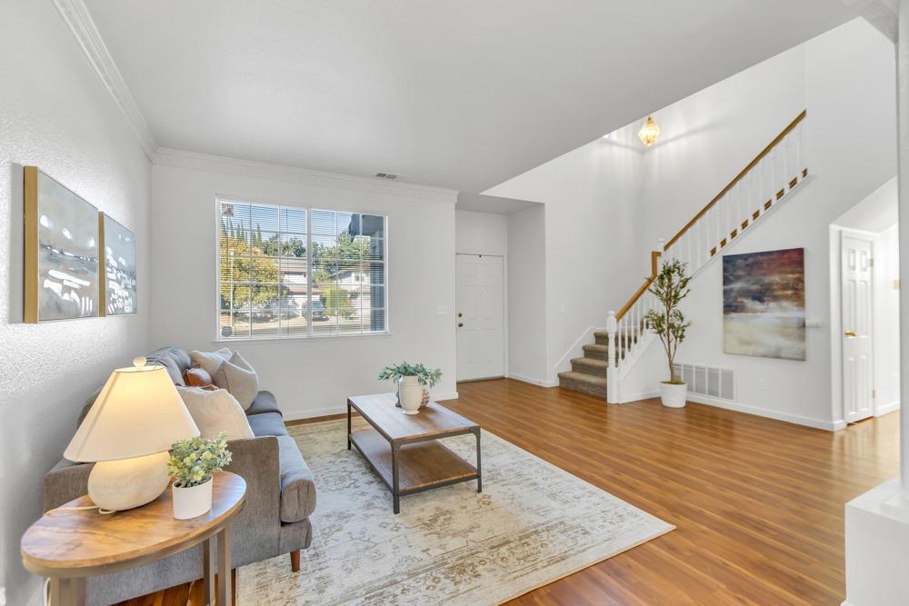 8893 Marketta Court