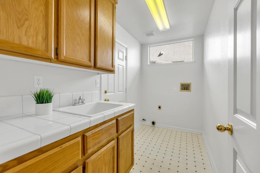 8893 Marketta Court
