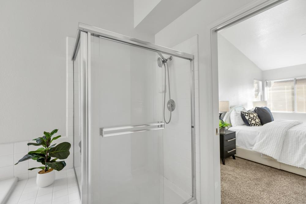 8893 Marketta Court