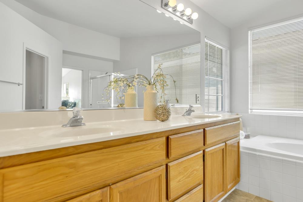 8893 Marketta Court