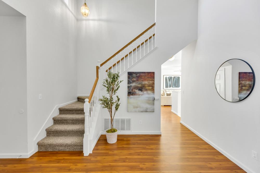 8893 Marketta Court