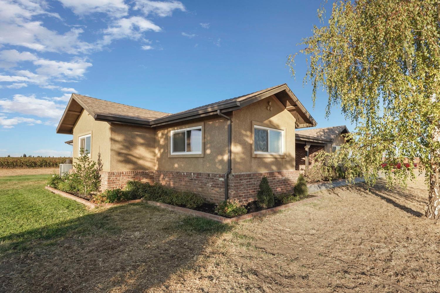 14615 E Peltier Road