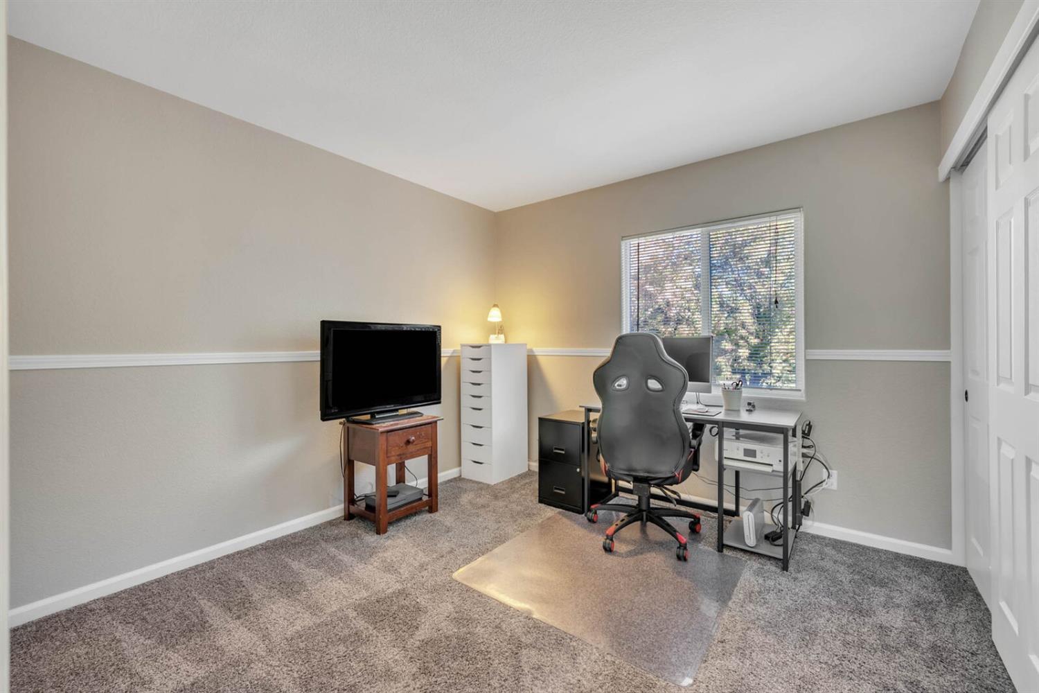 1612 Drummond Lane