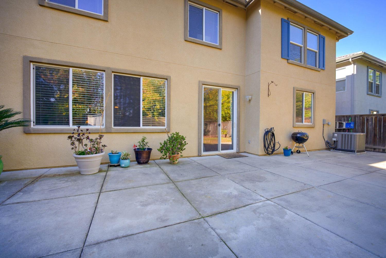 1612 Drummond Lane
