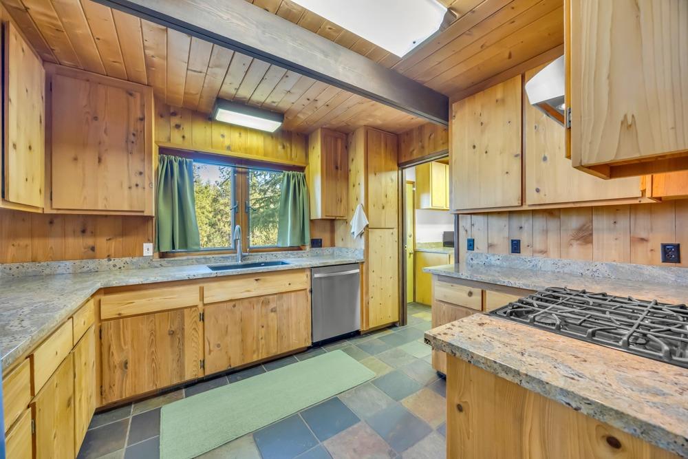 2443 Dutch Camp Court