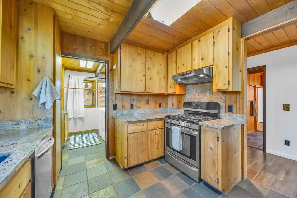 2443 Dutch Camp Court