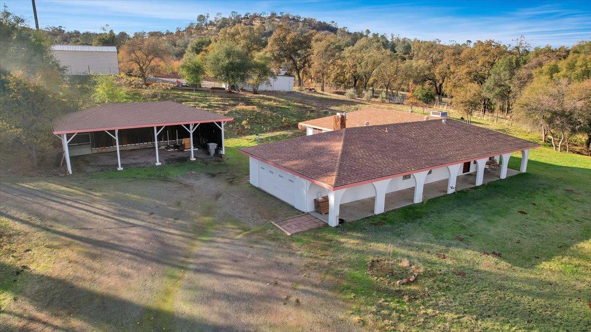 7087 Madrone Lane