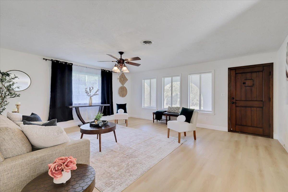 7087 Madrone Lane