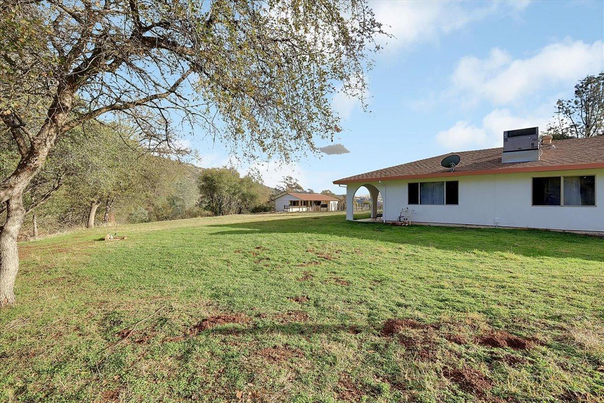 7087 Madrone Lane