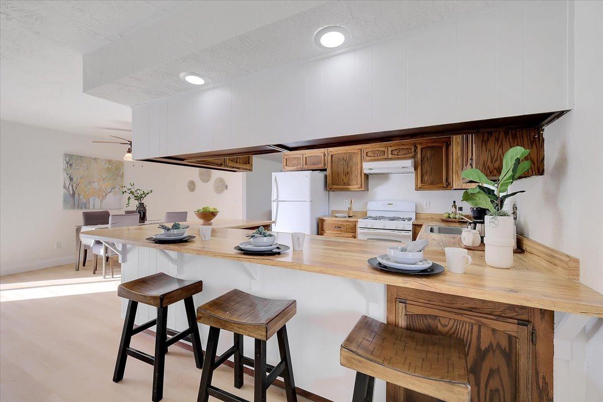7087 Madrone Lane