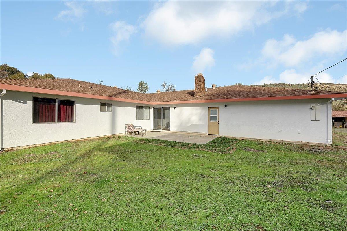 7087 Madrone Lane
