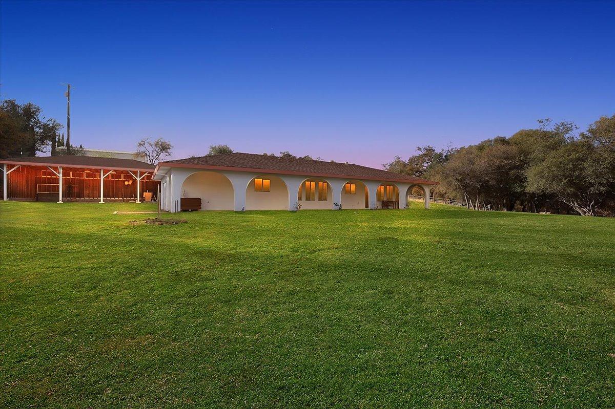 7087 Madrone Lane