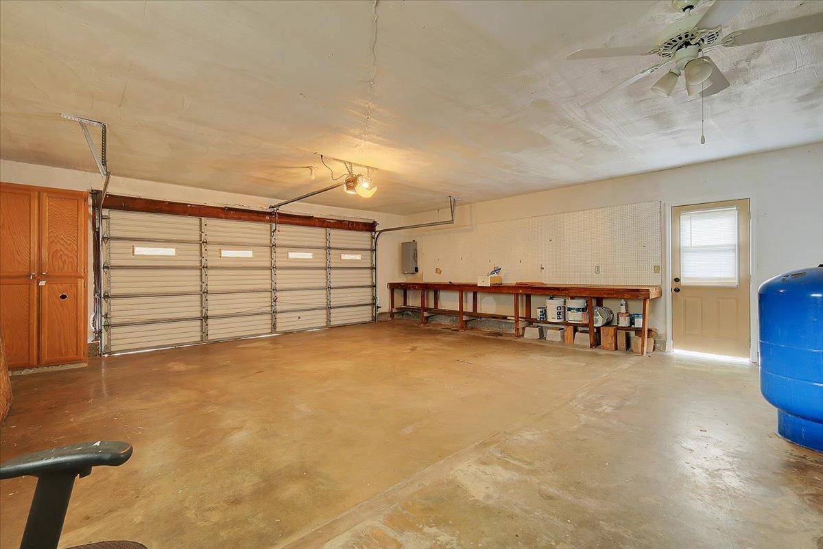 7087 Madrone Lane