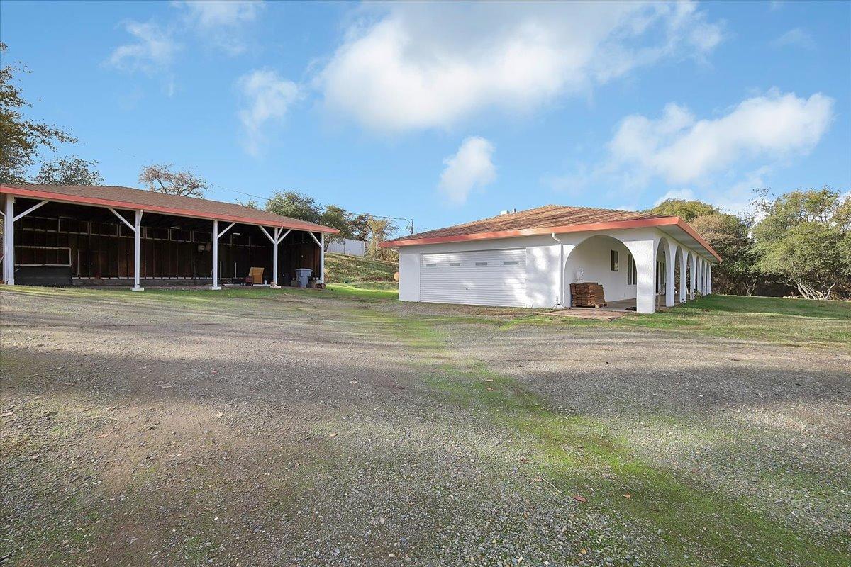 7087 Madrone Lane