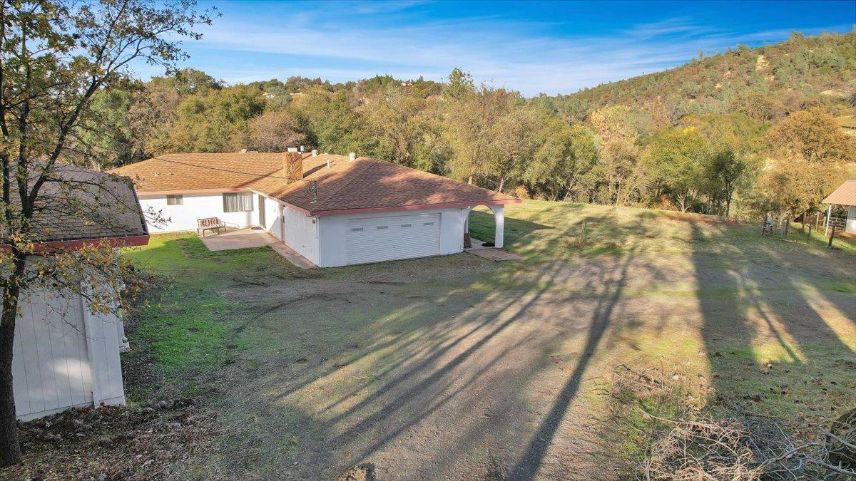 7087 Madrone Lane