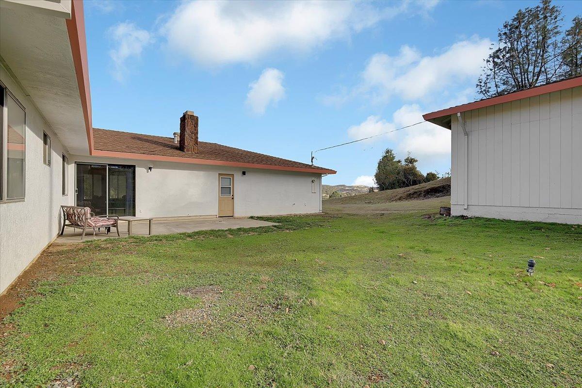7087 Madrone Lane