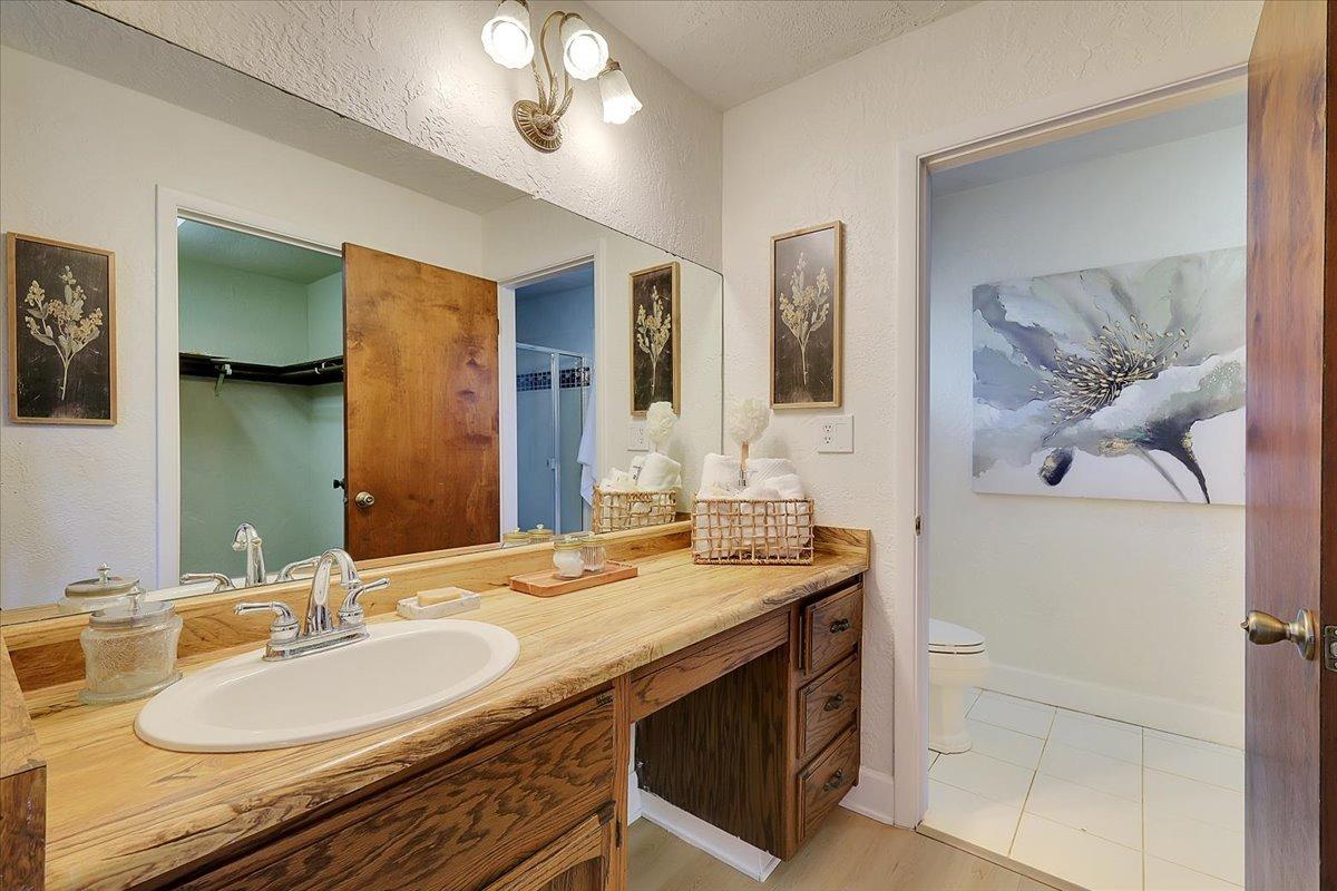 7087 Madrone Lane