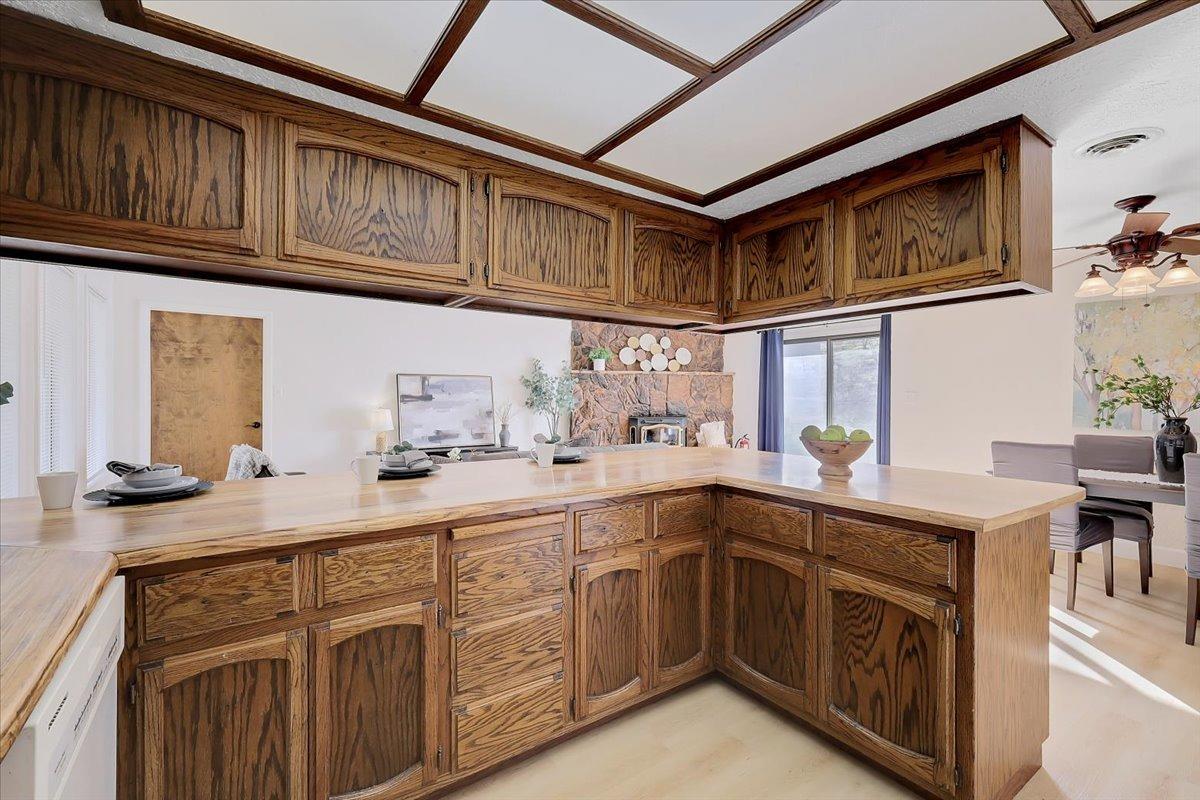 7087 Madrone Lane