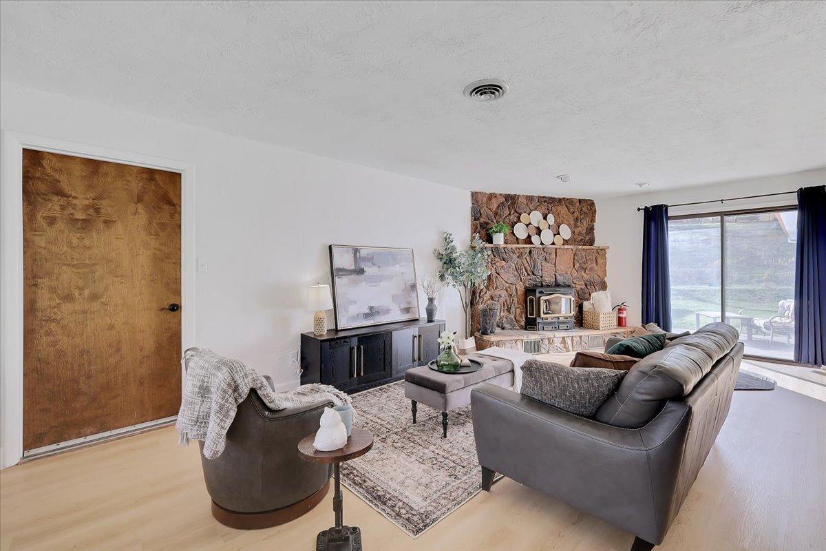 7087 Madrone Lane