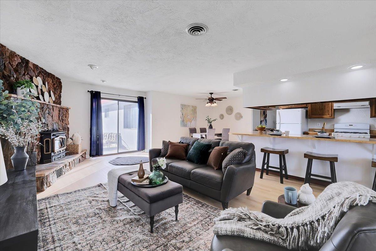 7087 Madrone Lane