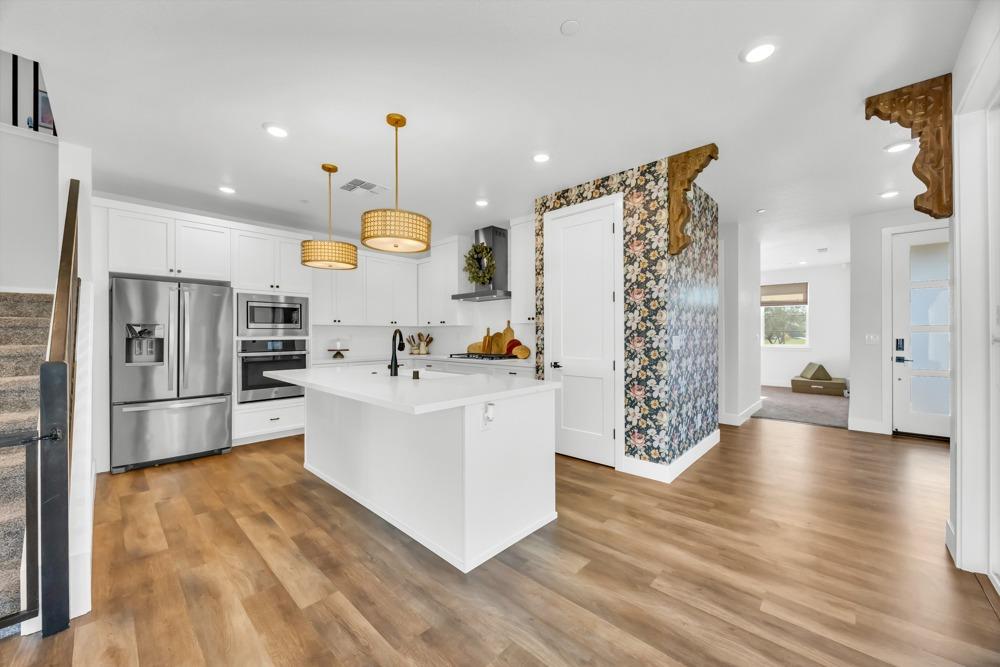 11921 Montron Way