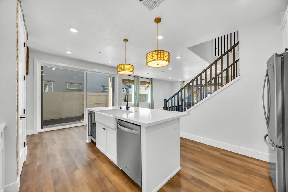 11921 Montron Way