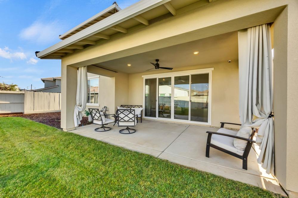 11921 Montron Way