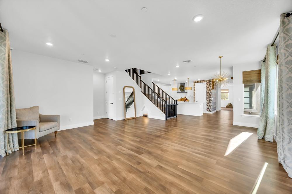 11921 Montron Way