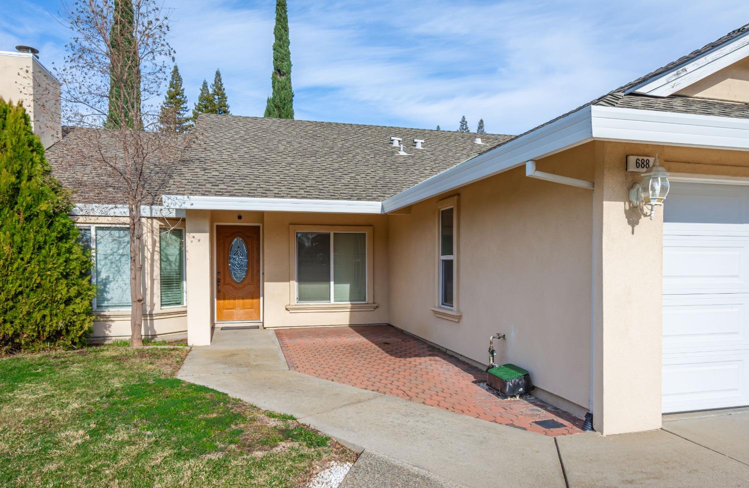 688 Portside Circle
