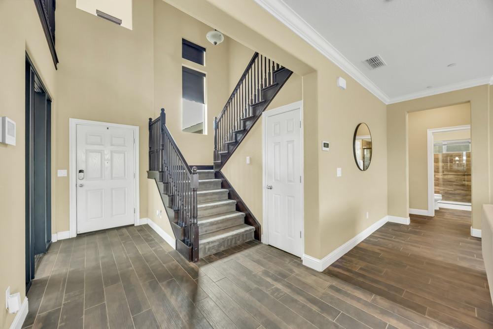 1775 Newark Court