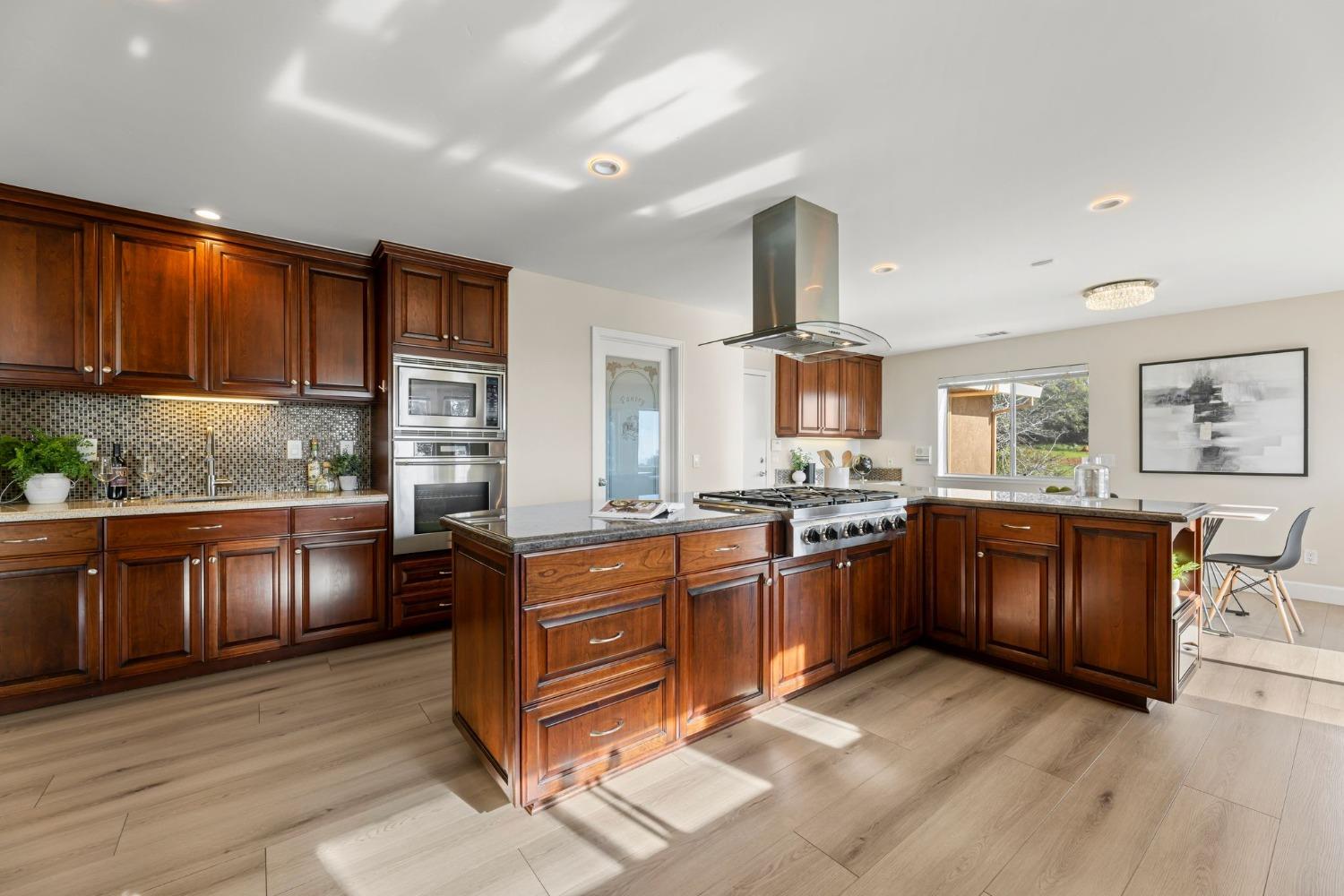 5856 Fernwood Drive