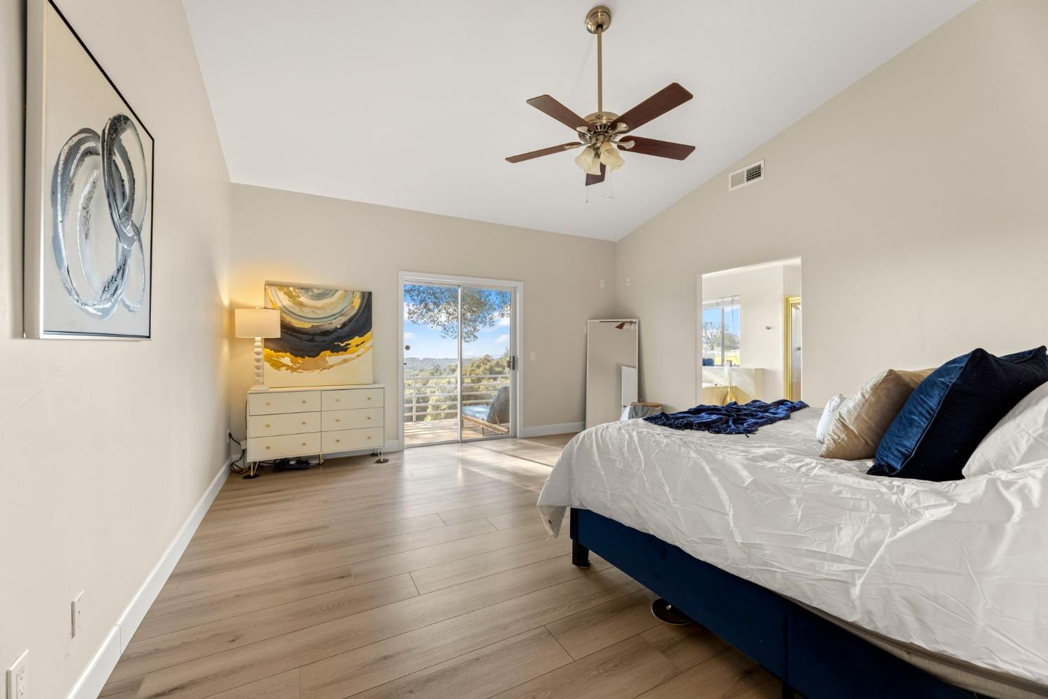 5856 Fernwood Drive