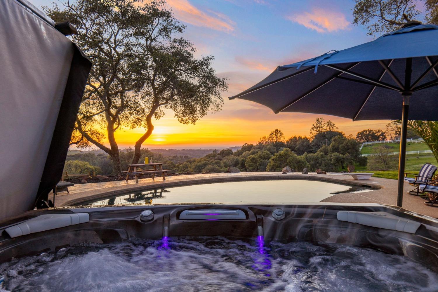 5856 Fernwood Drive