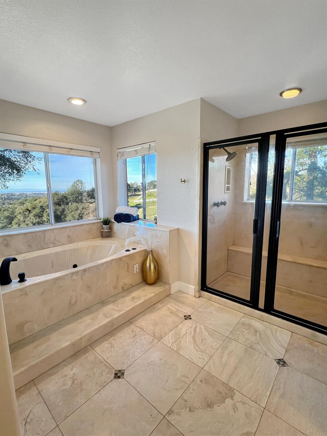 5856 Fernwood Drive