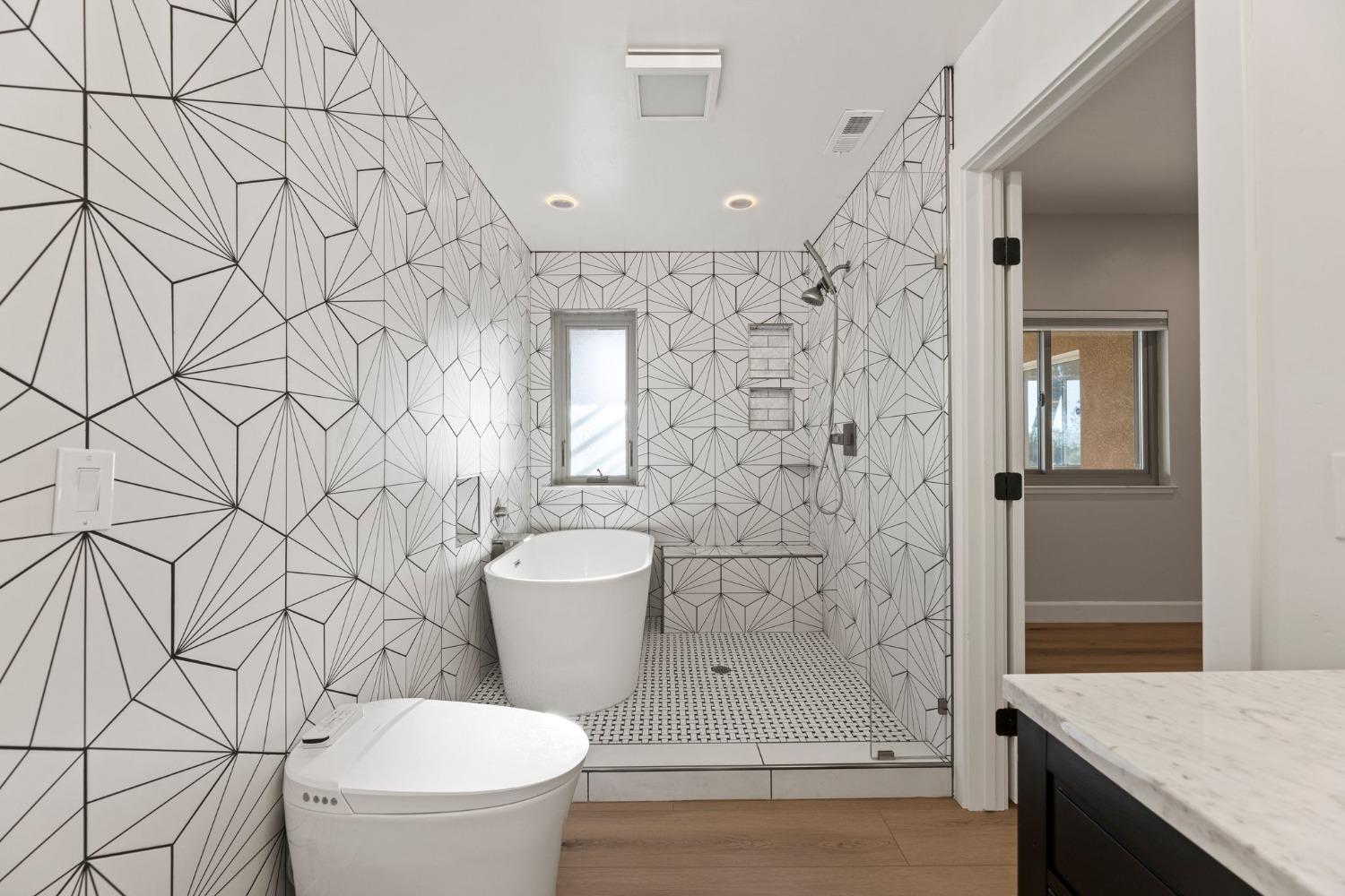 5856 Fernwood Drive