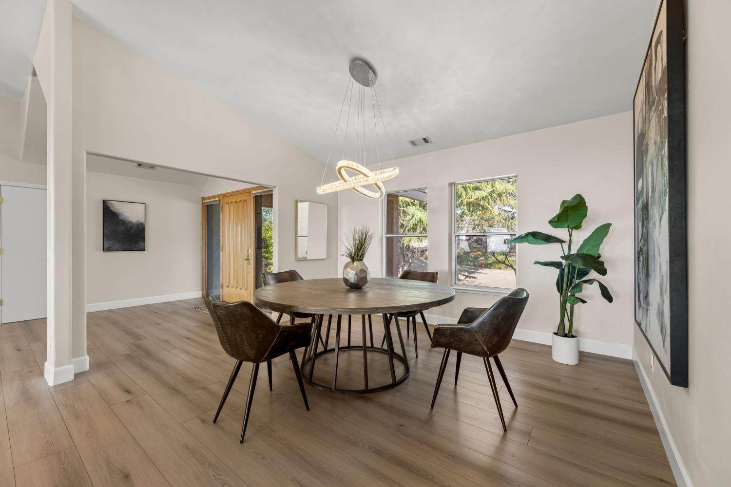 5856 Fernwood Drive