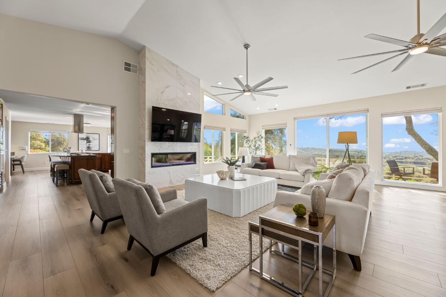 5856 Fernwood Drive