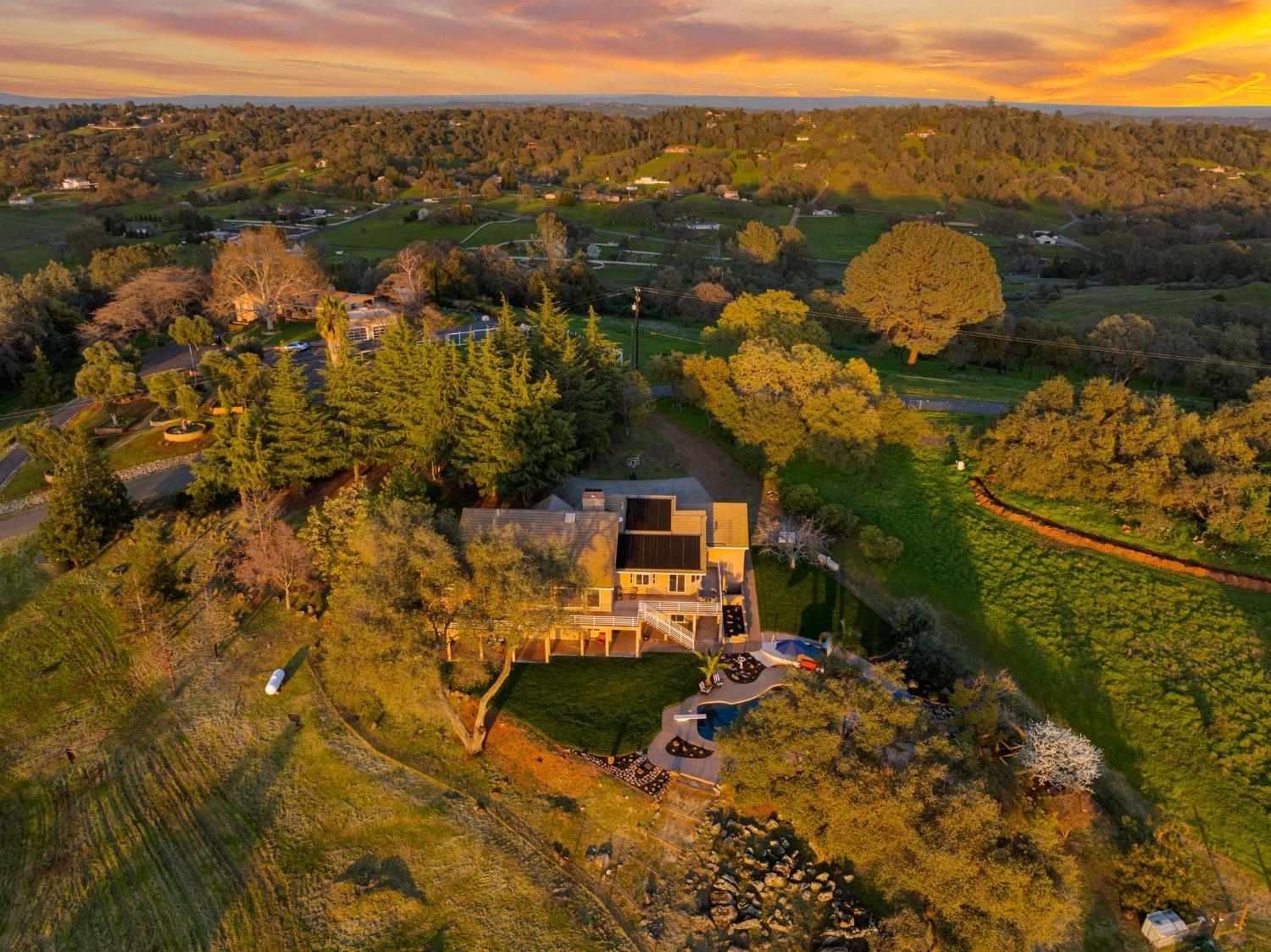 5856 Fernwood Drive