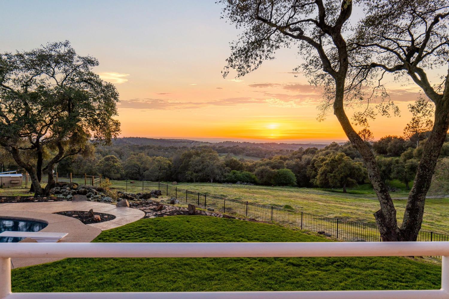 5856 Fernwood Drive