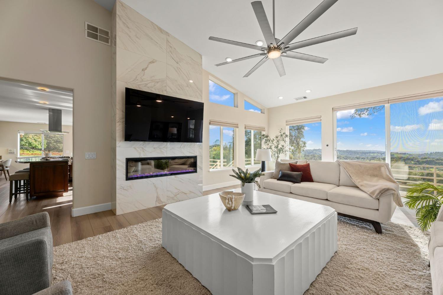 5856 Fernwood Drive