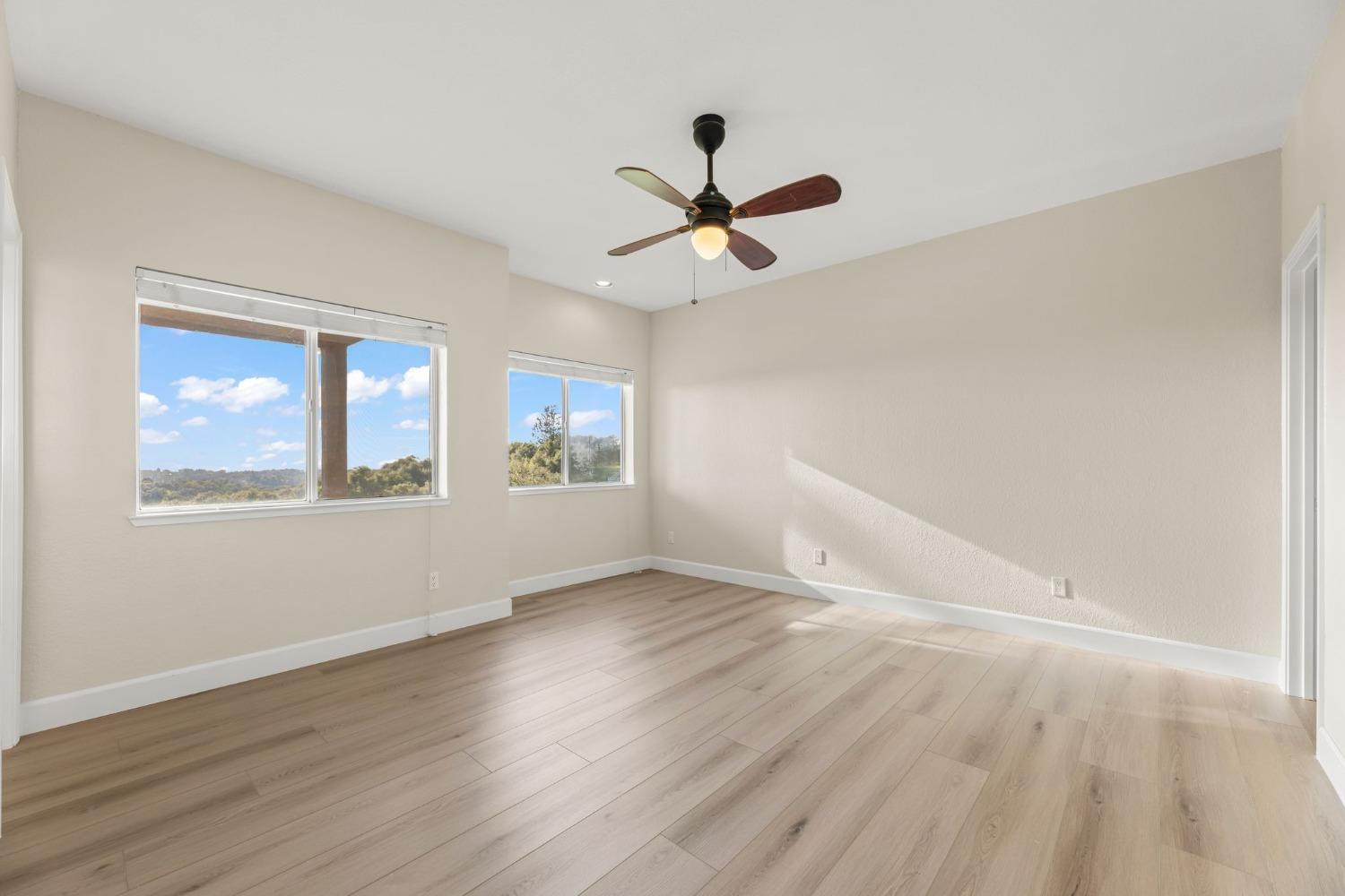 5856 Fernwood Drive