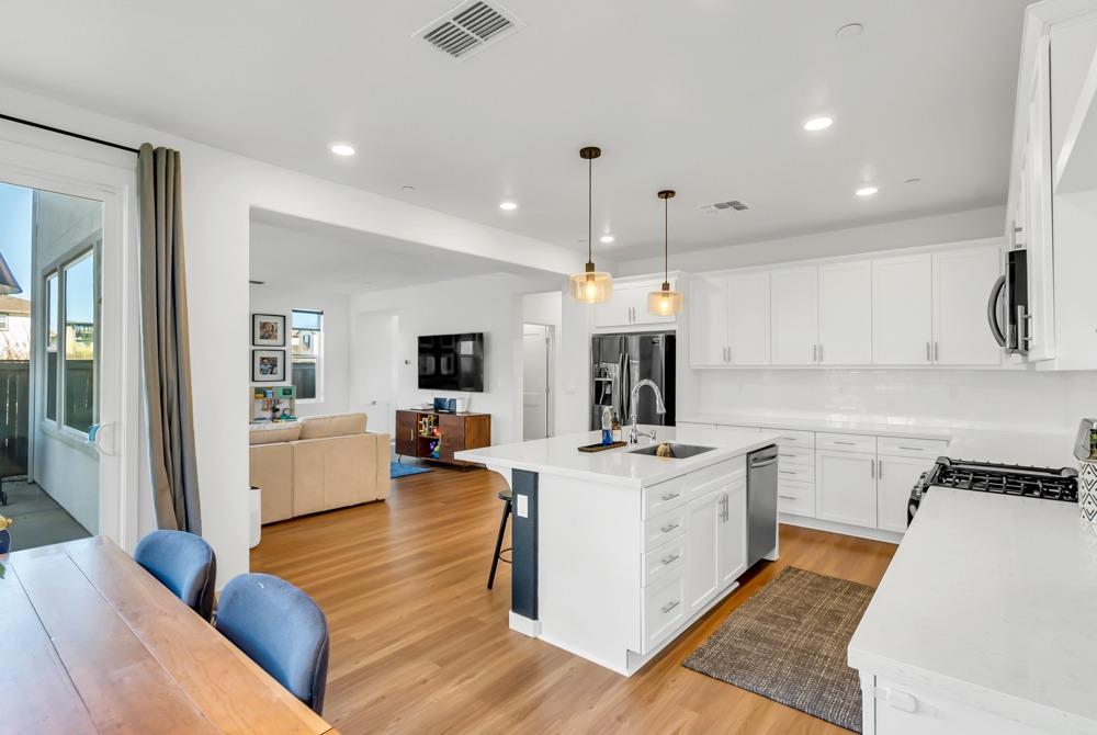 33 Seasmoke Place