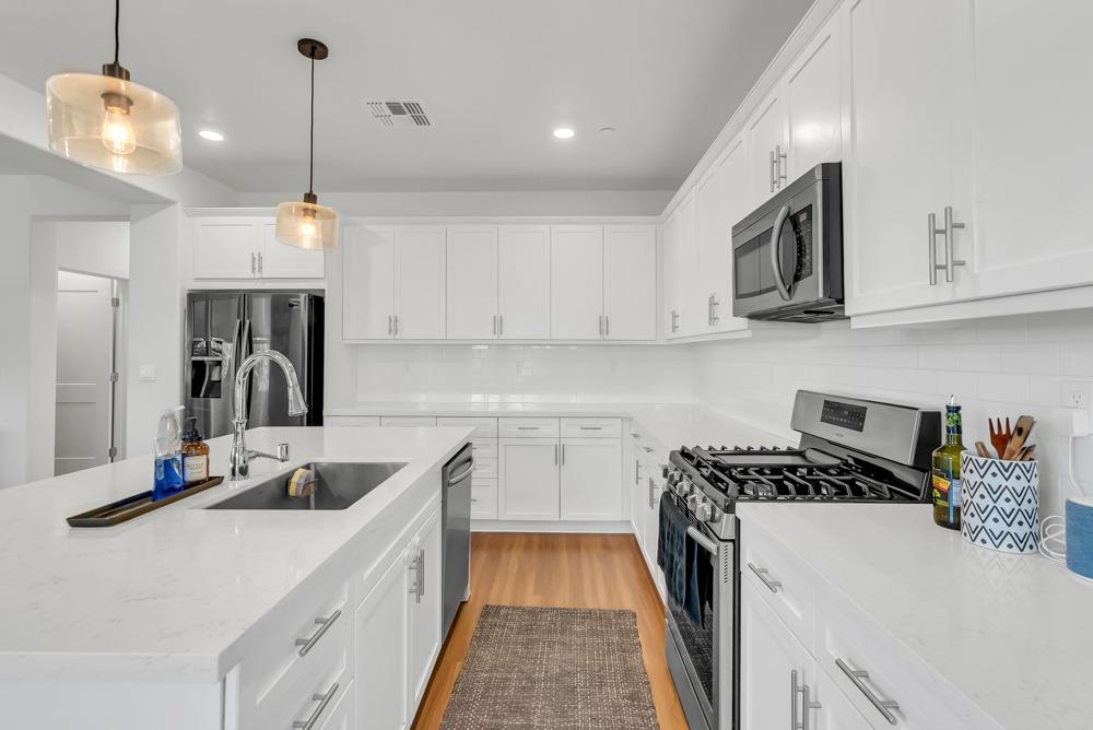 33 Seasmoke Place