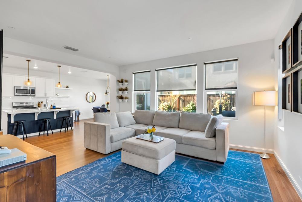 33 Seasmoke Place
