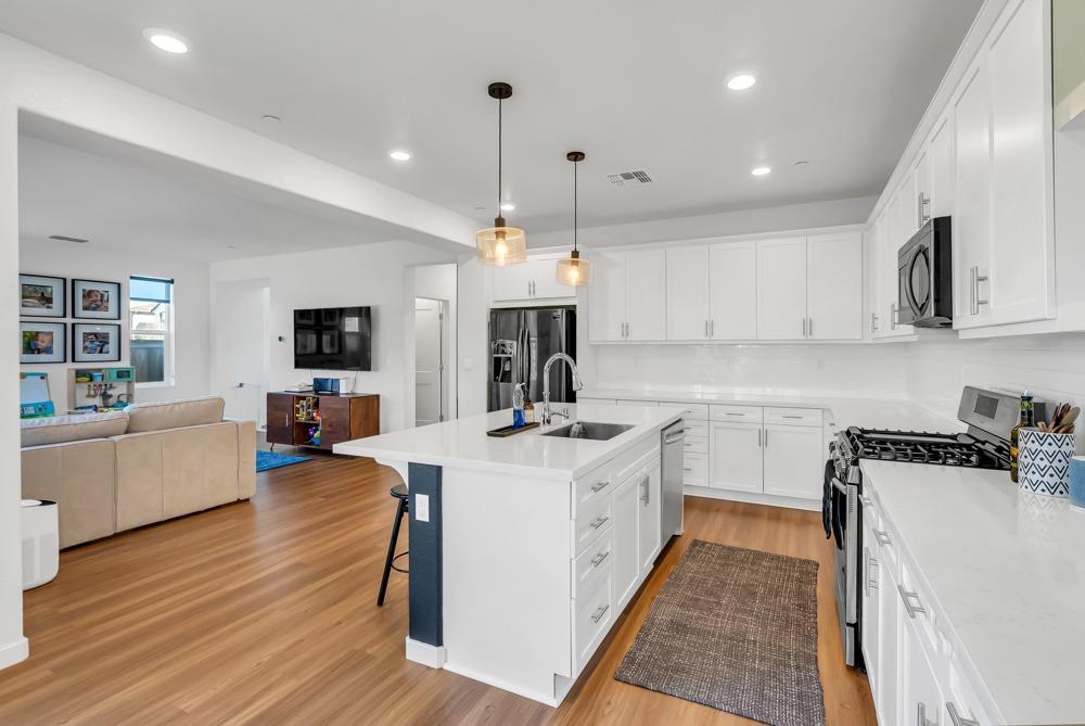 33 Seasmoke Place