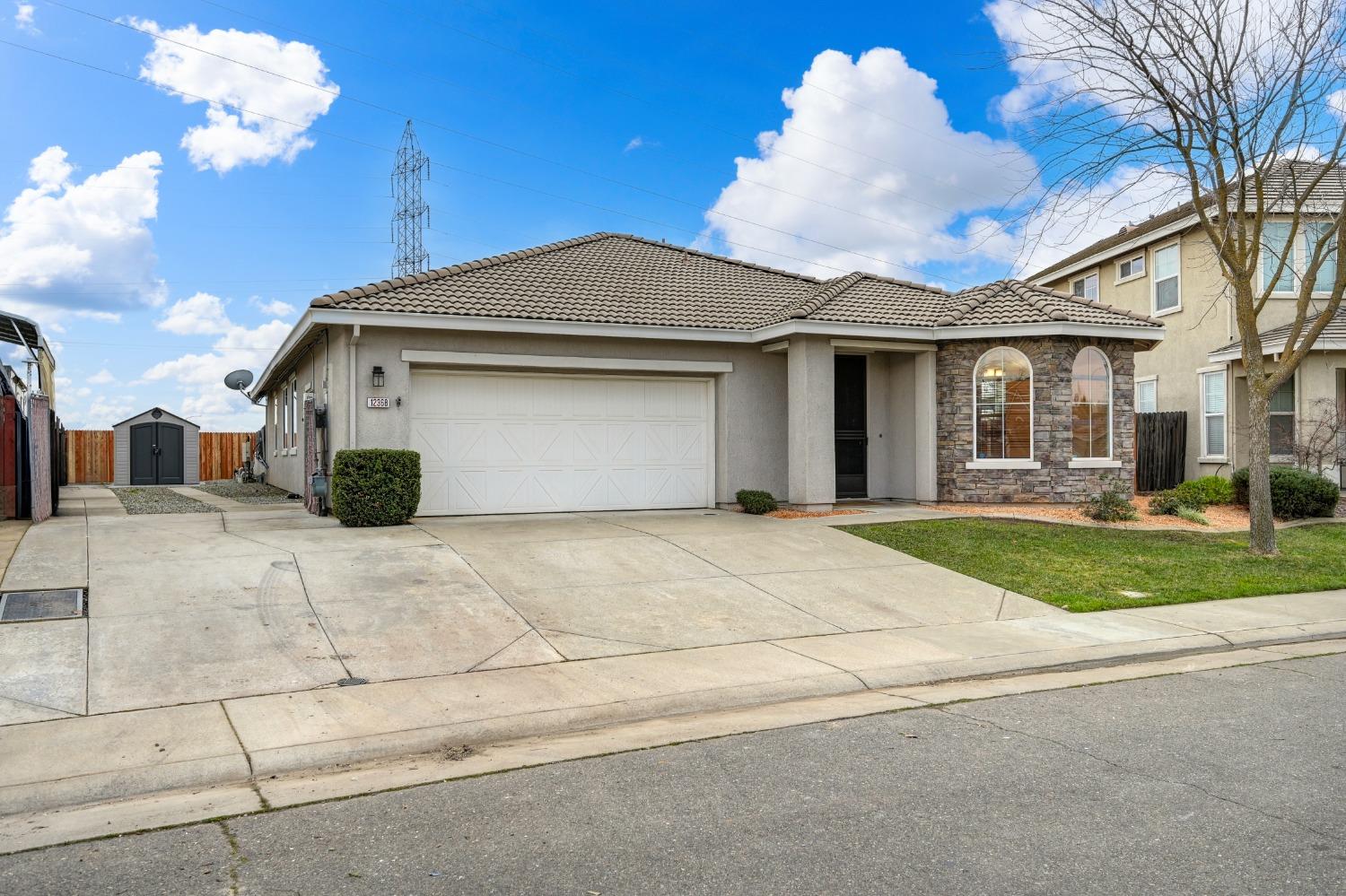 12368 Pawcatuck Way